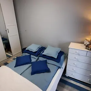 https://apartament-batycka-kolobrzeg.kolobrzeghotels.com